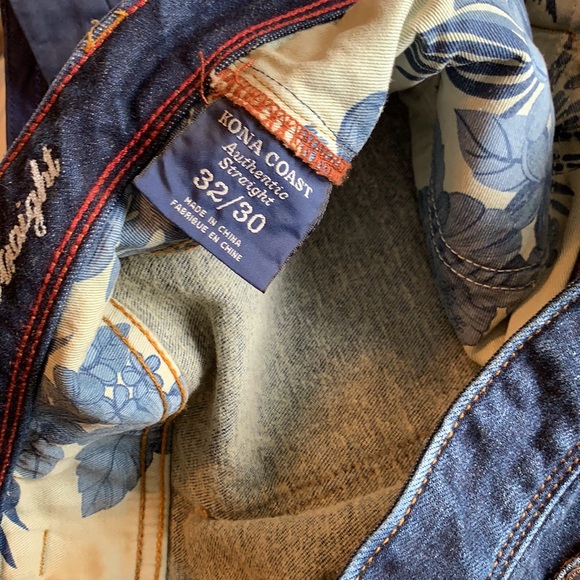 Tommy Bahama authentic straight 32x30 jean. Worn 1 time - Picture 5 of 5